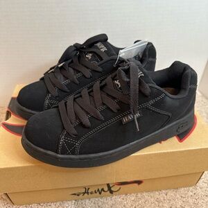 Tony Hawk Men's Black Canvas Sneakers, size 8, pre loved